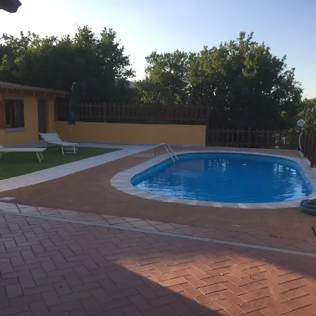 Villa su Chercu Apartamento Oliena